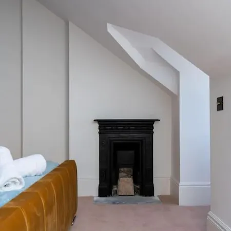 Luxury Duplex Penthouse On The Beach With Panoramic Sea Views Herne Bay Exterior photo