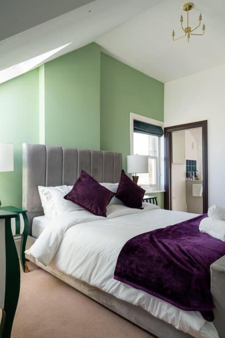 Luxury Duplex Penthouse On The With Panoramic Sea Views * Herne Bay