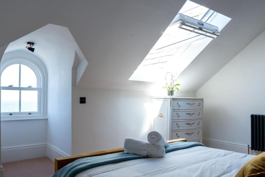 Luxury Duplex Penthouse On The With Panoramic Sea Views Apartment *